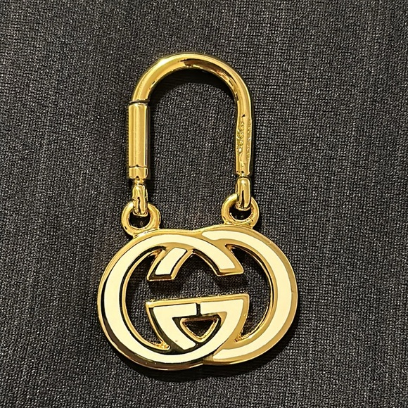 Gucci Key Chain, double “G”. Made with in Italy. Never used.  Gift box included - Picture 2 of 9
